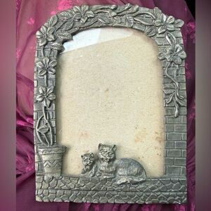 Vintage Pewter Cat-Themed Picture Frame